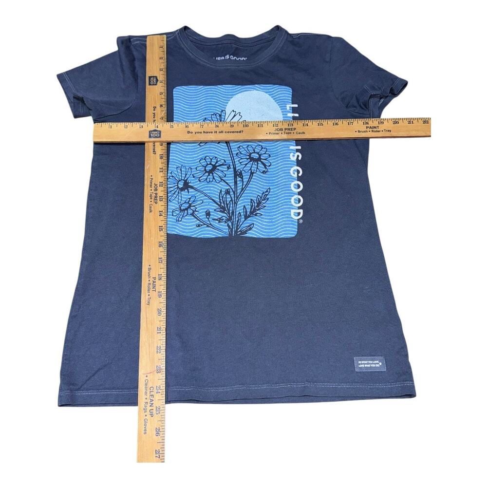 Life Is Good Blue Flowers Graphic Crusher T-Shirt Medium - Picture 2 of 5